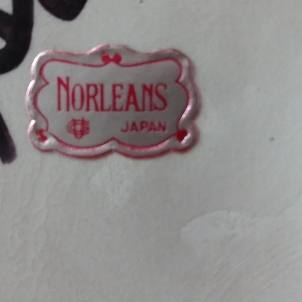 Set of ceramic chickens sticker still on it says New Orleans Japan